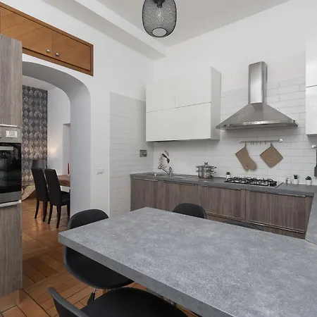 Take - Vatican Apartment Rom